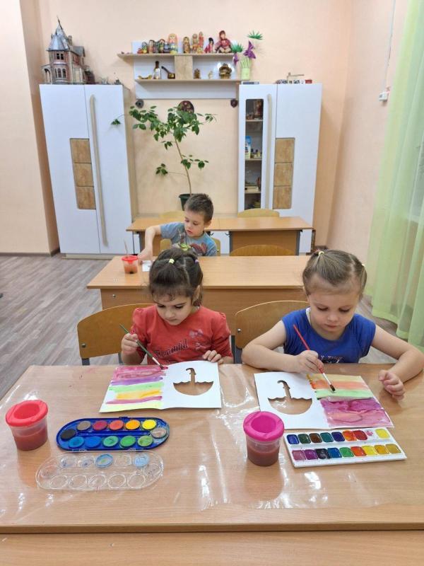 Зонтик пригодится, льет с неба водица!