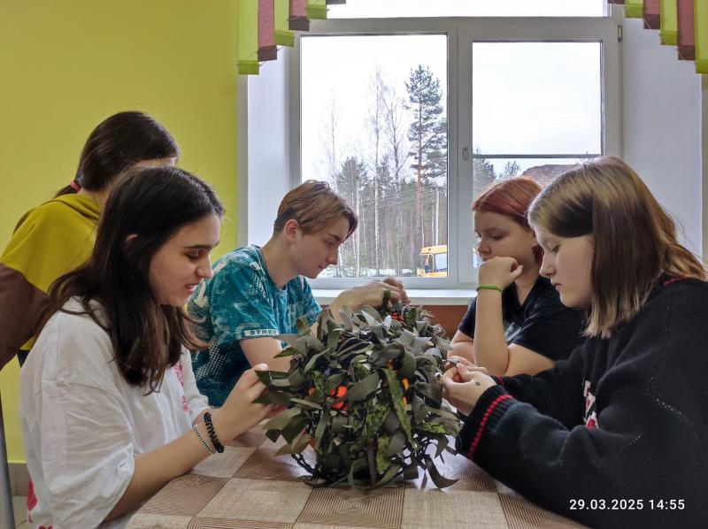 Тепло детских рук для бойцов!